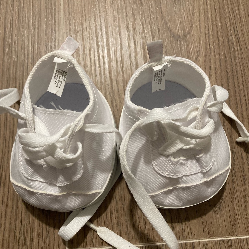 Build a bear running shoes